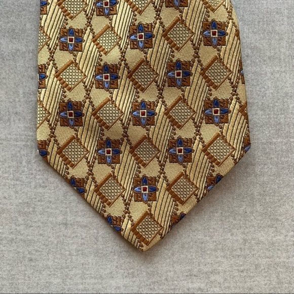 Robert Talbott “Best of Class” Gold & Tan Tie - Picture 5 of 6